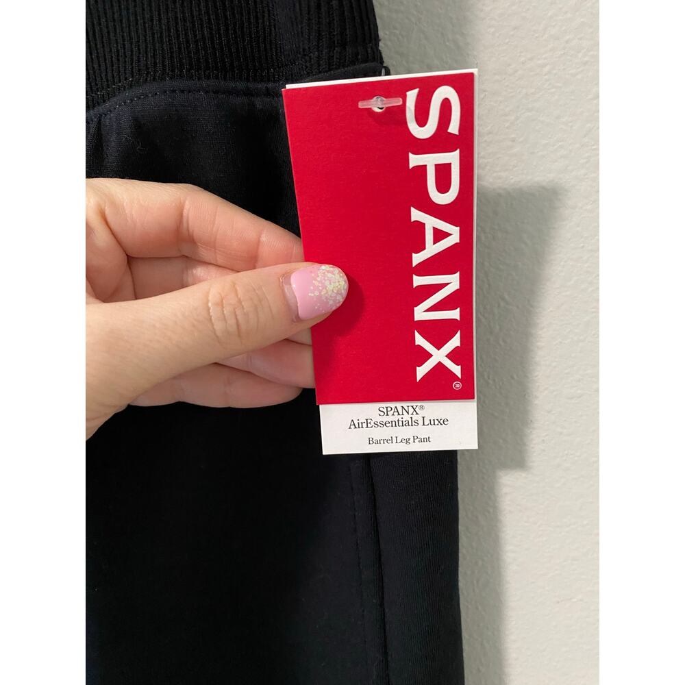 New Spanx AirEssentials Luxe Barrel Leg Pant, Size XL - Picture 3 of 4